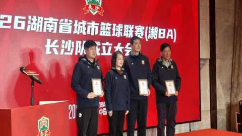 39岁郜林老将“老甲A”头球建功，再现球王风采，全场欢呼沸腾